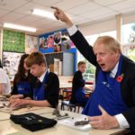 অর্থ কষ্টে সালমানের নায়িকা !