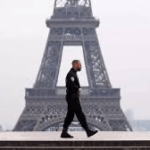 একজন দৃষ্টি প্রতিবন্ধি আলেমের জীবন গাঁথা।