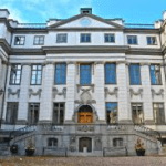 অলীক – আমিনা তাবাস্সুম।