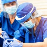 যুক্তরাজ্যে গত ২৪ ঘণ্টায় করোনায় মৃত্যু ১২০০ ।