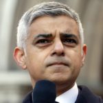 স্পেনে তীব্র তুষারপাতে জনজীবন অচল, যান চলাচল ব্যহত।