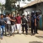 সিলেটে জামাত-শিবিরের বিক্ষোভ। পুলিশের সাথে সংঘর্ষ।