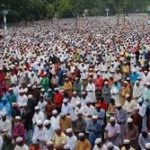 যুক্তরাজ্যে যথাযত ধর্মীয় ভাব গম্ভীর্যে পালিত হয়েছে পবিত্র ঈদুল ফিতর।