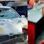 কাশ্মীরে সন্ত্রাসবিরোধী অভিযানে সেনা কর্মকর্তাসহ ২জন নিহত।