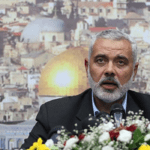 চট্টগ্রাম টেস্টে জয়ের পথে হাটছে পাকিস্তান।