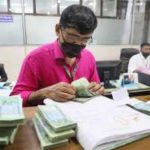 সততার দৃষ্টান্ত স্থাপন করলেন ওসমানী বিমান বন্দরের এক কর্মকর্তা।