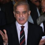 বৃটিশ প্রধানমন্ত্রী ও অর্থমন্ত্রীকে জরিমানা।