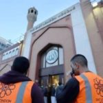 আজ্ঞাত দুস্কৃতিদের হাতে আহত সাংবাদিক মঞ্জু।