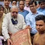 মেয়র লুৎফুর রহমানের প্রথম ত্রাণ প্যাকেজ ঘোষণা।